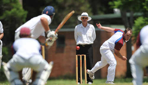 Aiming up: Glen Kesby lets one fly at Dorrigo skipper Justin Gilbert on Saturday. Aiming up: Glen Kesby lets one fly at Dorrigo skipper Justin Gilbert on Saturday.